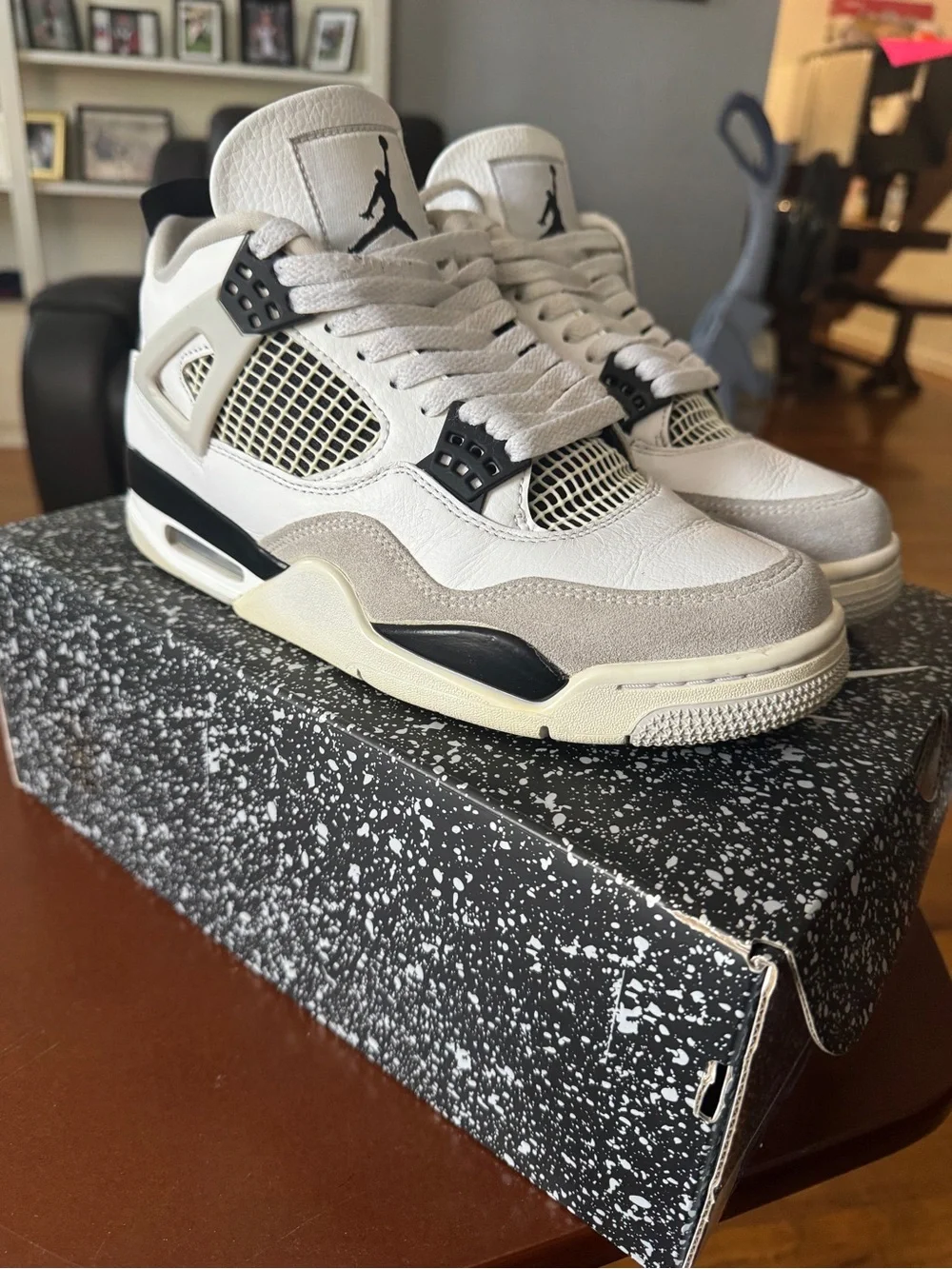 Air Jordan 4 Retro 